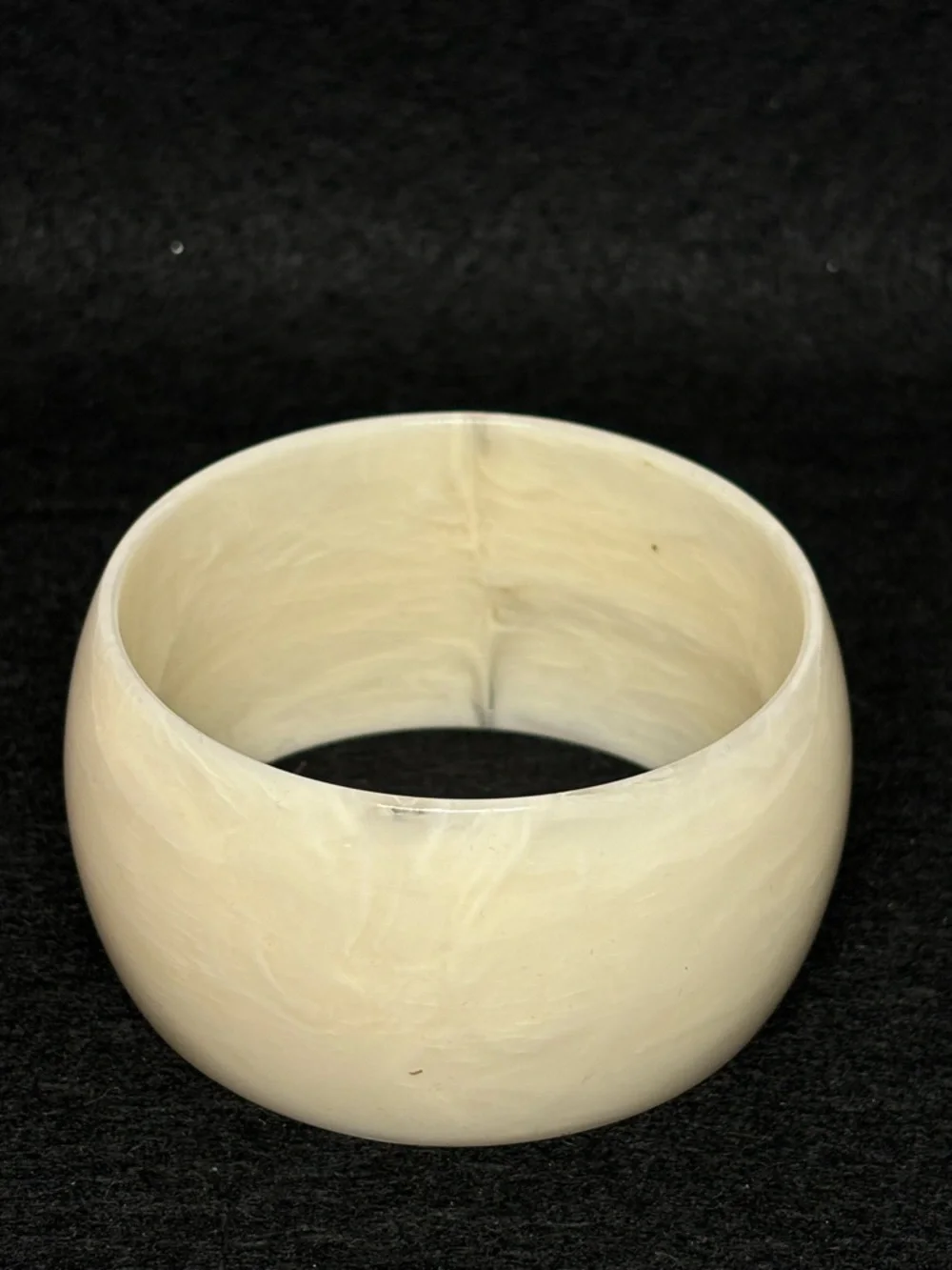 Vintage Cream Decorative Resin Bangle Bracelet
